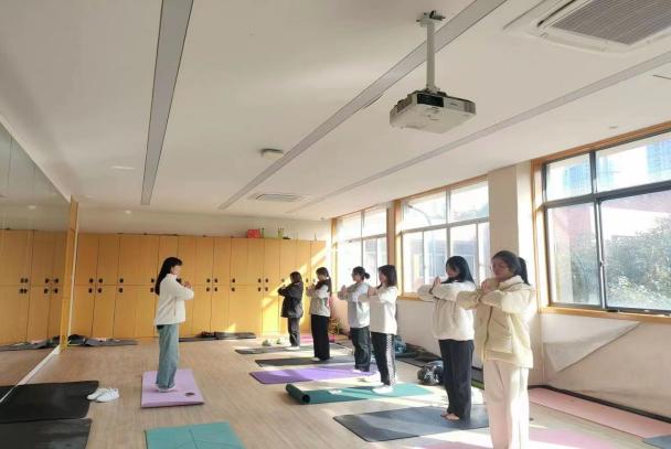 瑜伽2.jpg