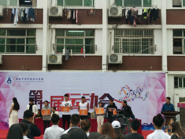 1508892867573742.jpg 623CC4A9E33B1AE213E72FD78EA3A1F3_meitu_8.jpg