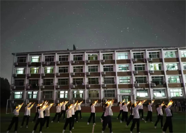 决赛2.png