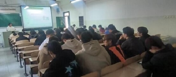 22网络2班.jpg