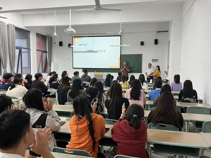 1696732087917265.jpg 酒店专业新生见面会.jpg