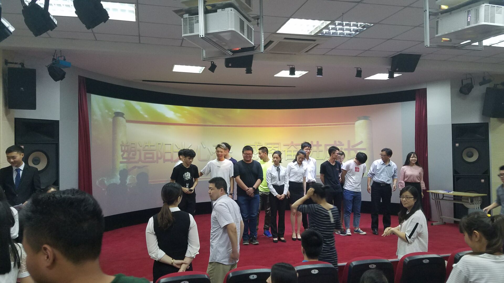 1495762125140089.jpg QQ图片20170526092916.jpg