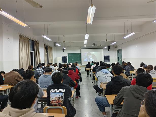 【学风建设月】22级城轨二班开展“心随影动”联谊活动_2053685018277621.jpg
