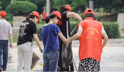 1623722338182842.png 直属二支部开展“我为群众办实事”社区志愿服务活动317.png
