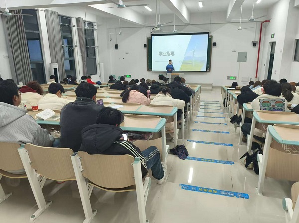 1734426034115062.jpg 施峰.jpg