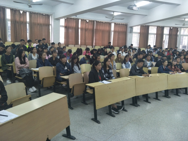 1508136206101494.jpg 寝室长会议1.jpg