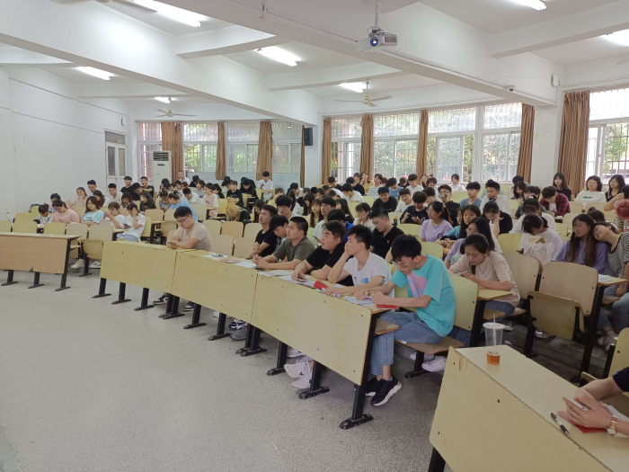 1624440696711702.jpg 宣讲会2.jpg